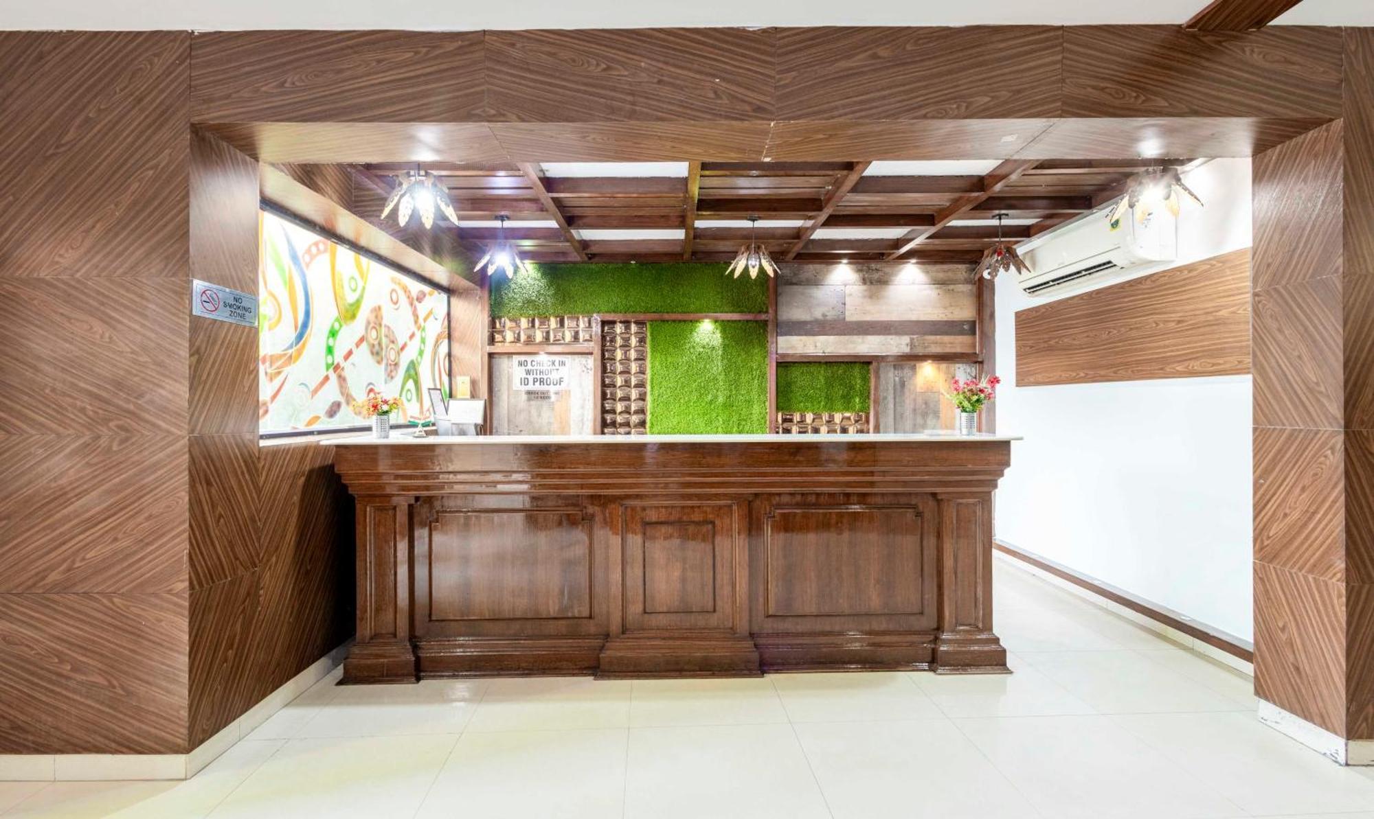 Treebo Maurice Hotel Baddi ภายนอก รูปภาพ