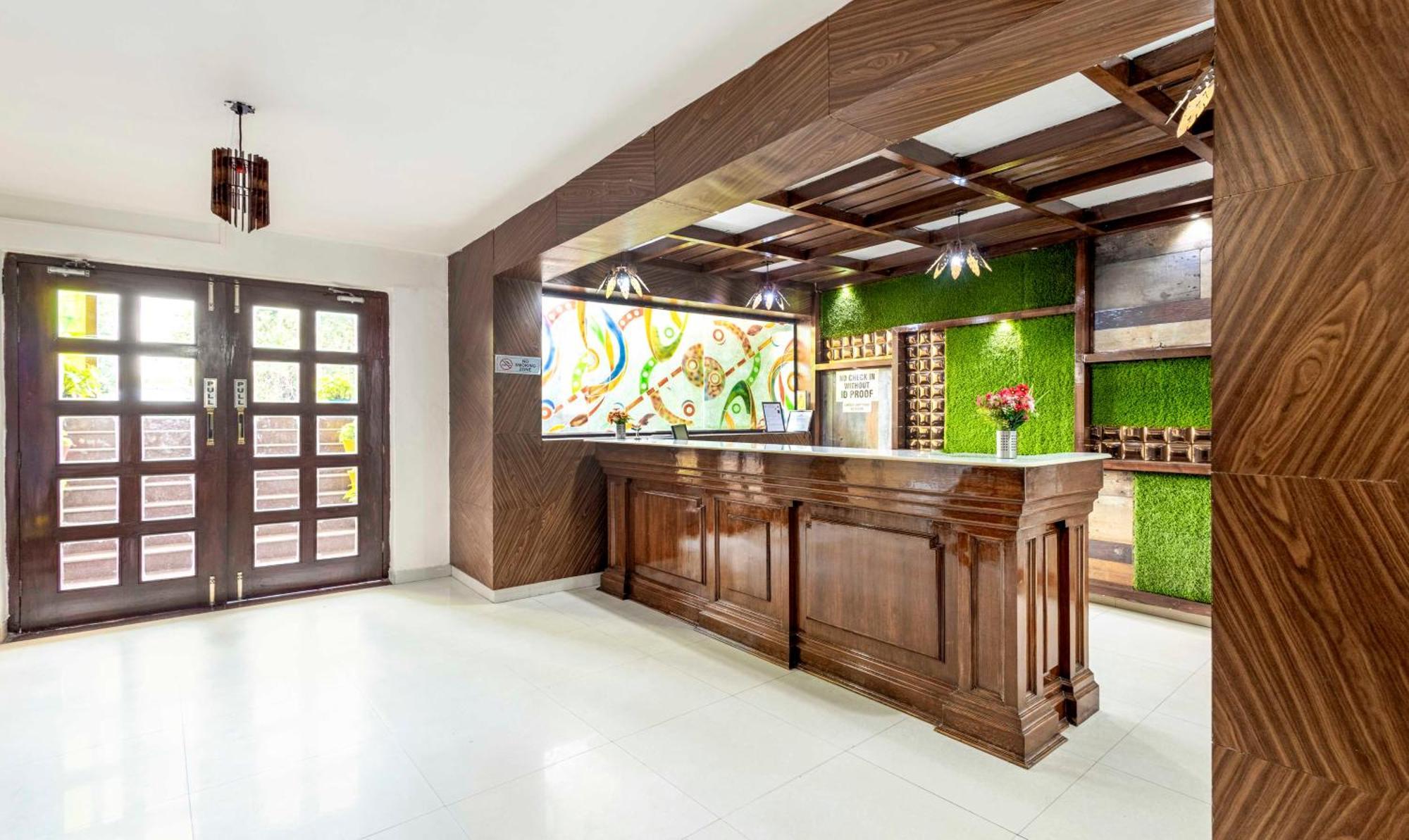 Treebo Maurice Hotel Baddi ภายนอก รูปภาพ