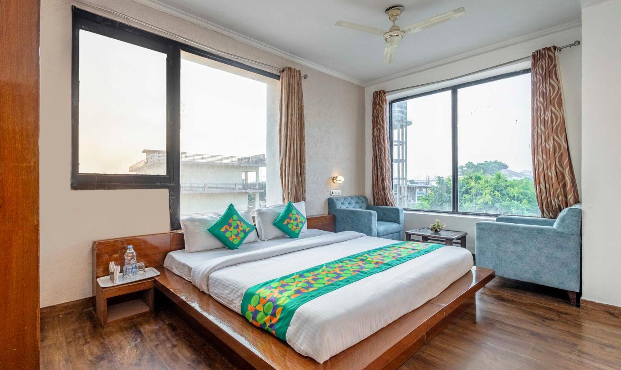 Treebo Maurice Hotel Baddi ภายนอก รูปภาพ