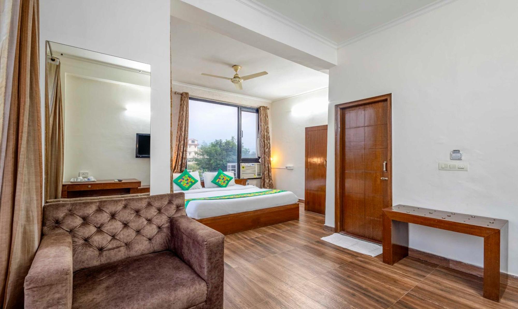 Treebo Maurice Hotel Baddi ภายนอก รูปภาพ